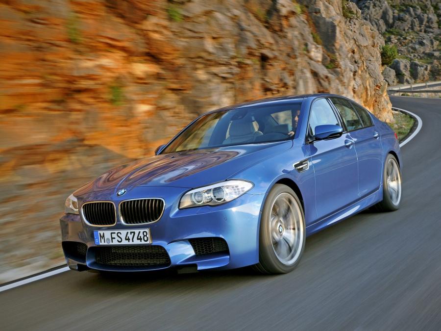  BMW M5 2011 года  (фото 6 из 344)